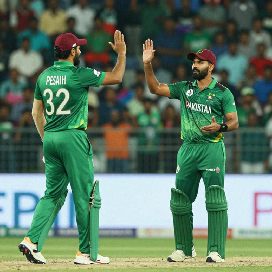 পুরস্কার আর চুক্তি-বাতিল একই পাতায়: জেমস অ্যান্ডারসন কাণ্ডের প্রক্রিয়া-অডিট