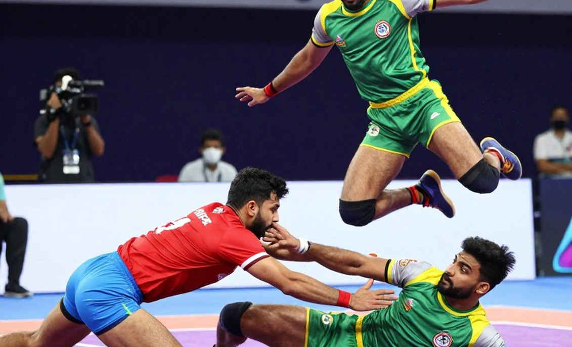 অল আউটের ঘড়ি: কাবাডি ফাইনালে ৩৭–৩৪ স্কোরলাইন যেভাবে পড়তে হয়